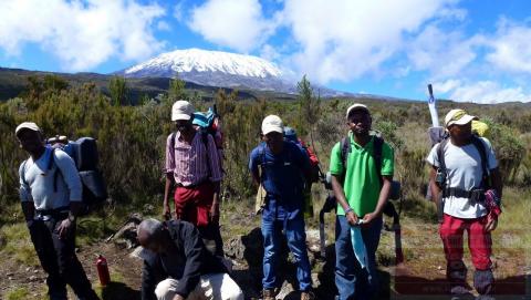 Kilimanjaro Besteigung - Aufstieg zur zweiten Etappe