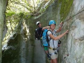 Klettersteig gehen - in der Schlucht vom Sallagoni Klettersteig