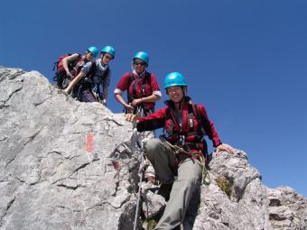 Basiskurs Bergsteigen und Klettern: Abstieg am Klettersteig
