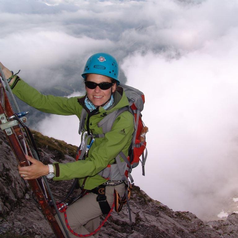 Basiskurs Bergsteigen und Klettern: Leiter am Hindelanger Klettersteig