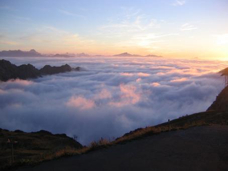 Basiskurs Bergsteigen und Klettern: Wolkenmeer über Oberstdorf