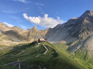 E5 Alpenüberquerung Bergschule Oberallgäu: Memminger Hütte