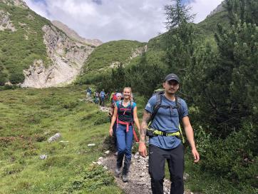 E5 Alpenüberquerung Bergschule Oberallgäu: Abstieg obere Lochalm
