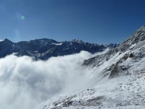 E5 Alpenüberquerung Bergschule Oberallgäu: Wolkenmeer am Pitztaler Jöchl