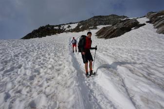 E5 Alpenüberquerung Bergschule Oberallgäu: Abstieg vom Rettenbachjoch