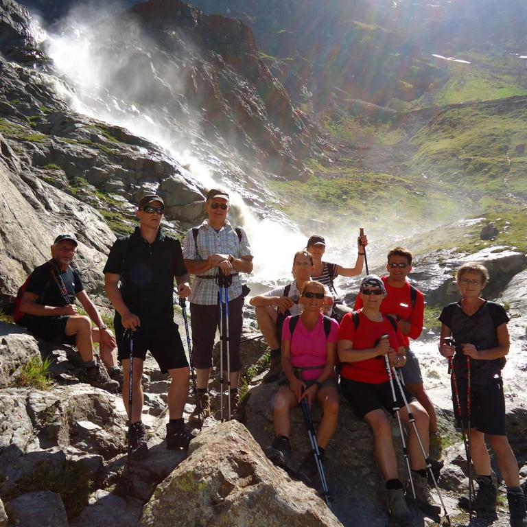 Alpenüberquerung 50 Plus: Aufstieg zur Simlaunhütte