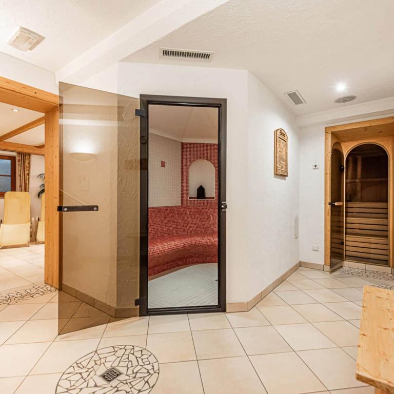 Berghotel Weißenbach Wellness (4)